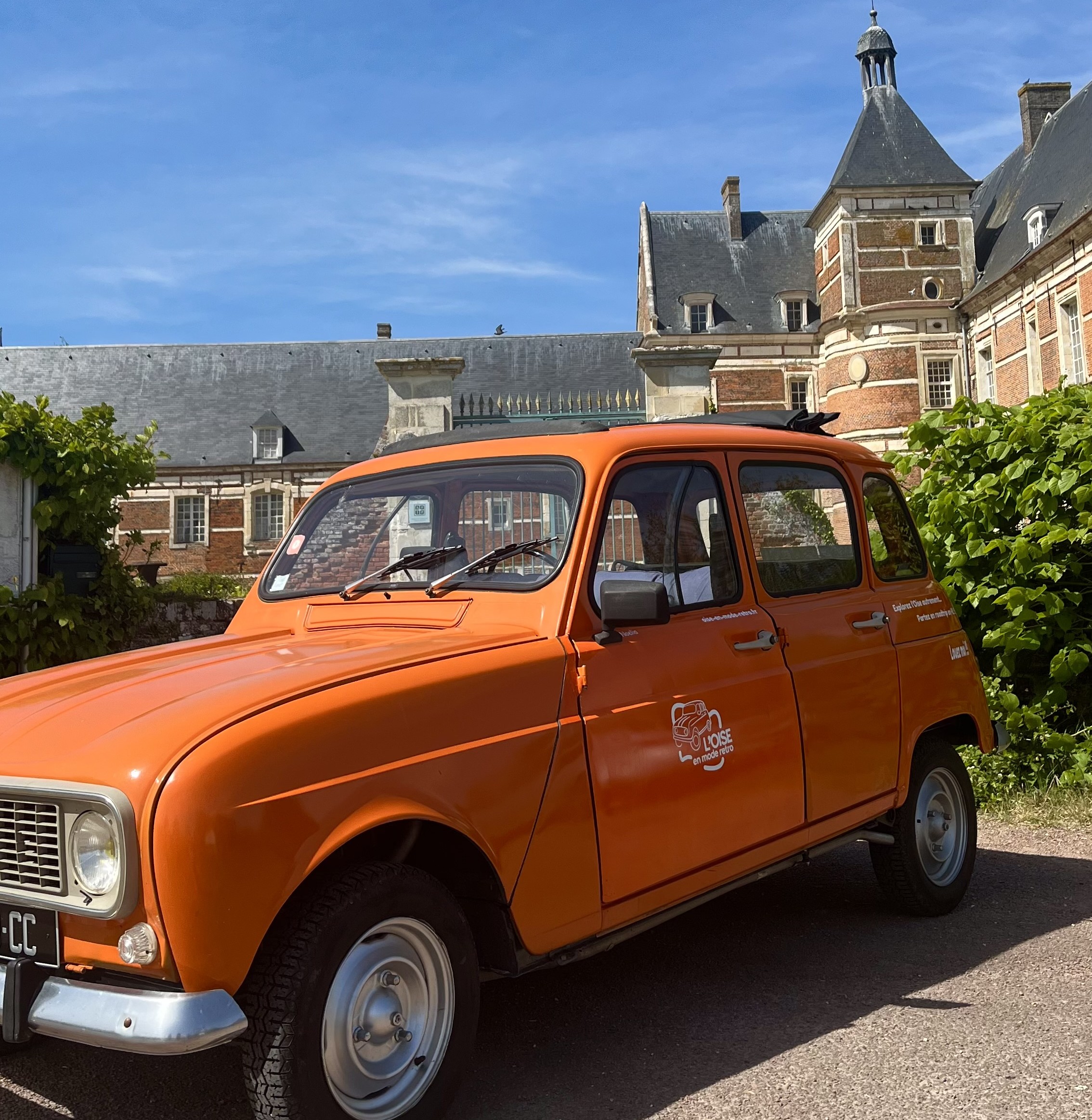 Balade rétro en 4L dans le Beauvaisis