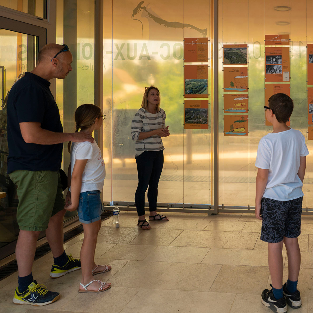 Visite guidée du Roc-aux-Sorciers